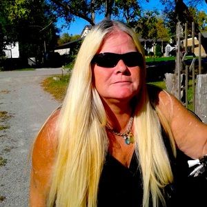 Meet your Posher, Bonita